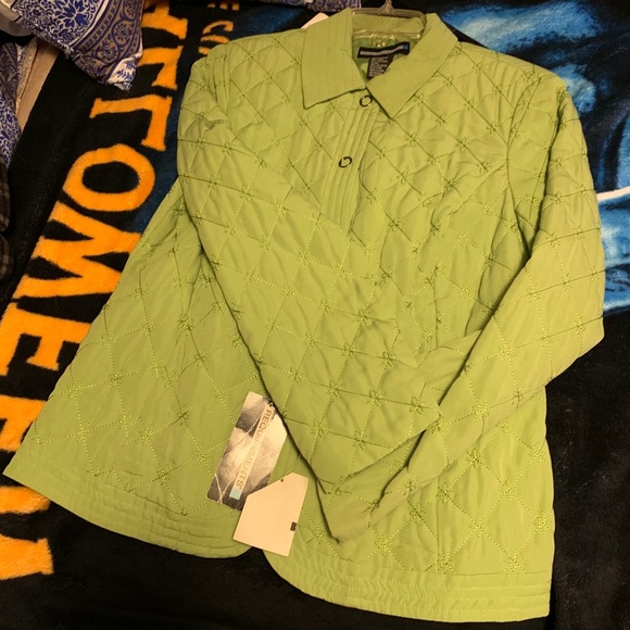 Requirements jacket - Picture 3 of 3